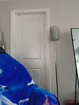 butterflybootyy online show from June 15, 6:08 pm