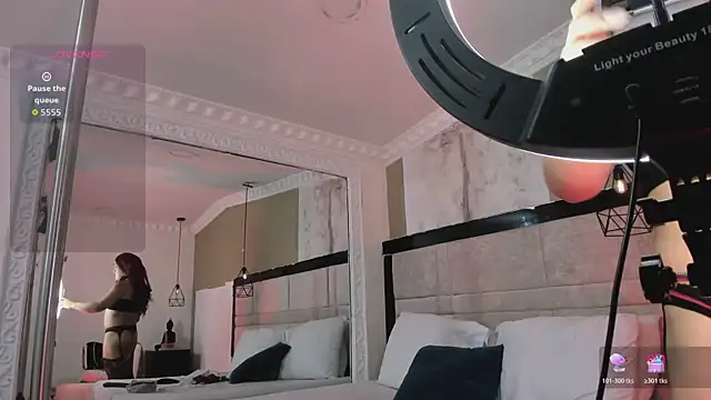 kimCosseyy online show from March 27, 2:24 am