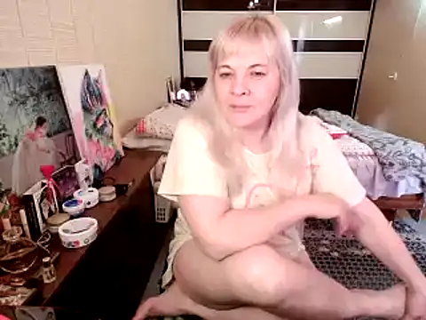 Lia Laguna77 online show from May 18, 4:13 pm