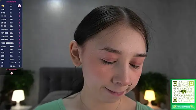 AislyEmbury online show from February 8, 5:11 am