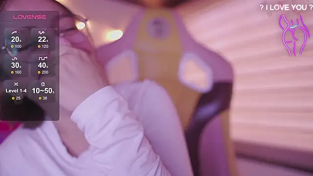 milly kenner online show from March 19, 8:13 pm