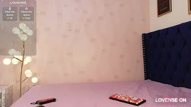 littleebonymommy online show from March 24, 2:39 am