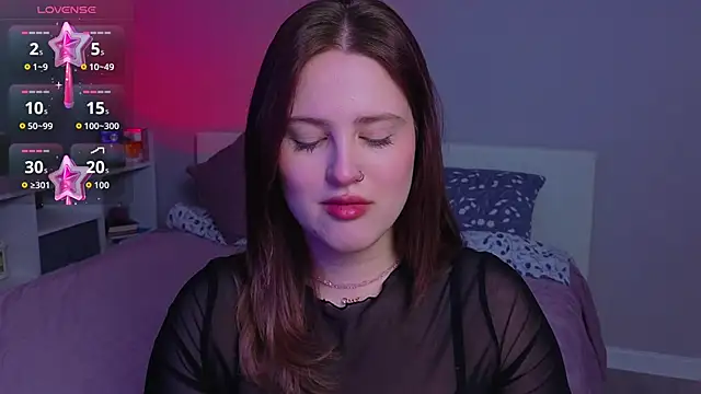  Sarah Soul  online show from April 3, 11:25 pm