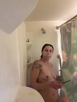 SunnyRays69 online show from March 6, 8:26 pm