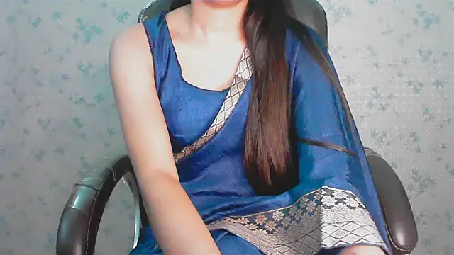 collage hoty online show from June 13, 3:48 am