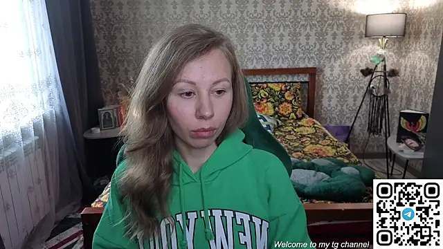 Lill Mary online show from May 17, 3:49 am