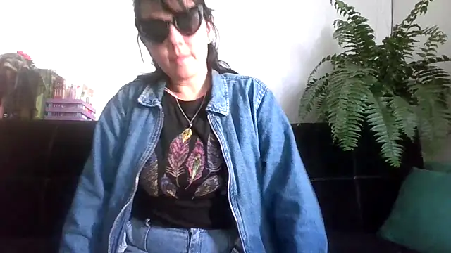 Tiramisu89 online show from January 15, 10:05 pm