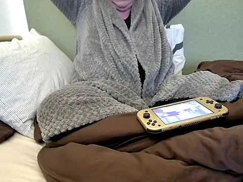 MarthaBriest online show from March 28, 1:32 pm