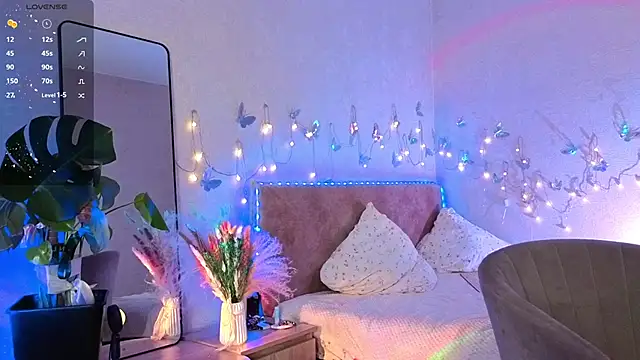 lavenderluxe online show from March 14, 12:28 pm