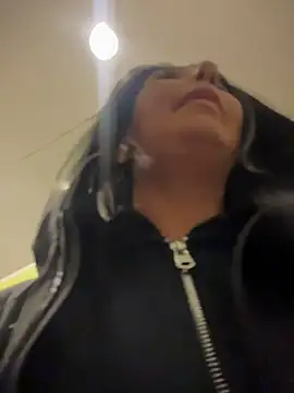 Tisha Busty online show from April 15, 2:50 pm