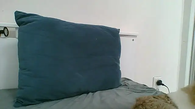 Emma 99 online show from June 3, 7:53 am