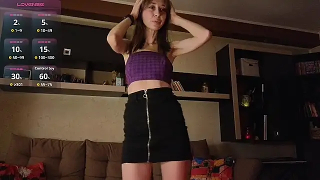 NinaNovalicious online show from June 4, 6:51 am