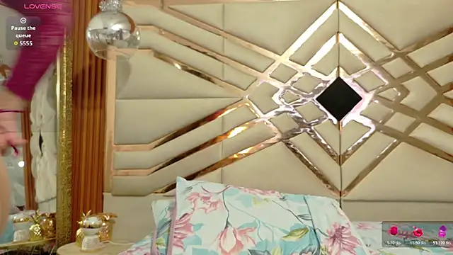 Sluttyandmature online show from March 30, 12:49 pm