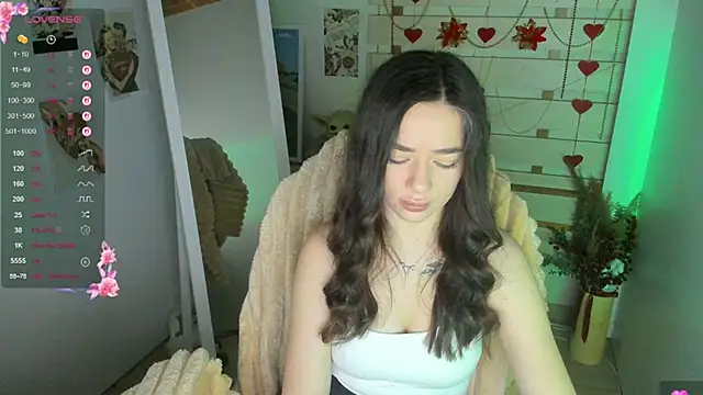 Bella XO online show from April 13, 6:47 am