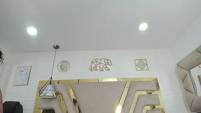 rave connor online show from April 14, 6:52 pm