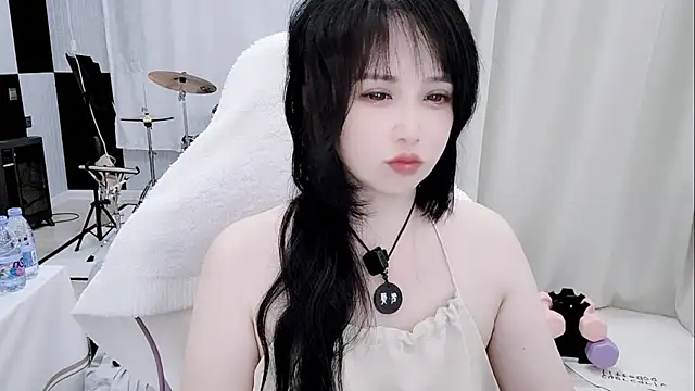 Vaness-a online show from June 18, 6:57 pm
