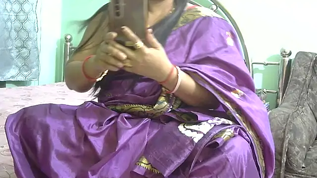 Indian Couple 33 online show from March 16, 6:56 pm