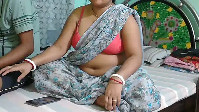 Indian Couple 33 online show from July 5, 5:29 pm