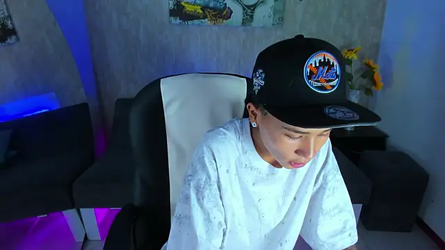 nova sex01 online show from March 7, 6:20 am