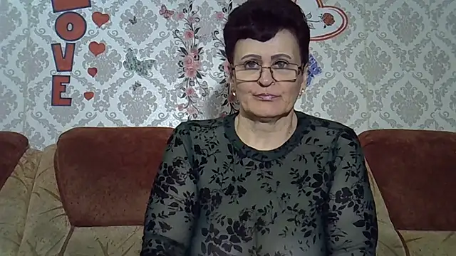 PaulaGolden online show from March 11, 5:15 pm