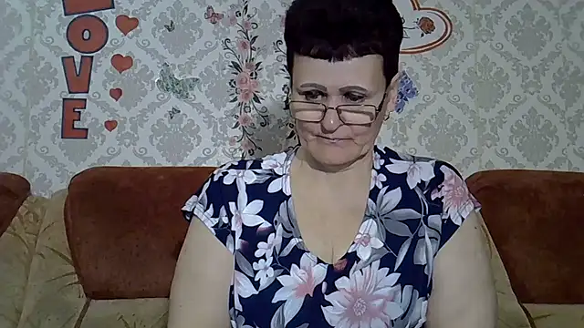 PaulaGolden online show from April 6, 6:53 pm