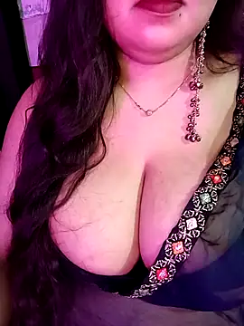 Suhanakhan00 online show from May 1, 6:00 pm