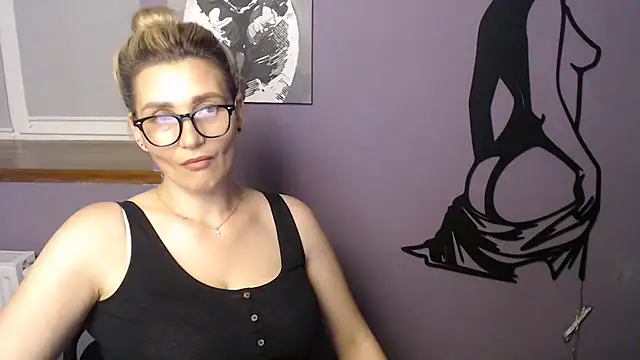  sexy lady online show from June 20, 3:15 pm