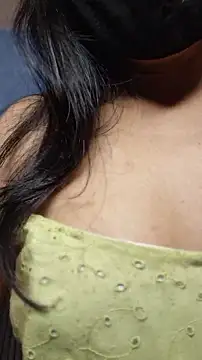 Nisha027 online show from April 8, 1:41 am