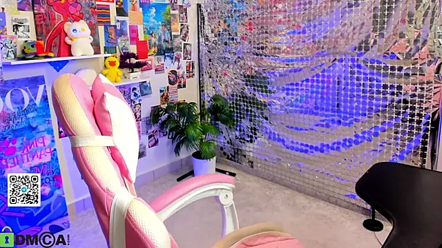 Sara Robinson online show from April 6, 3:28 am