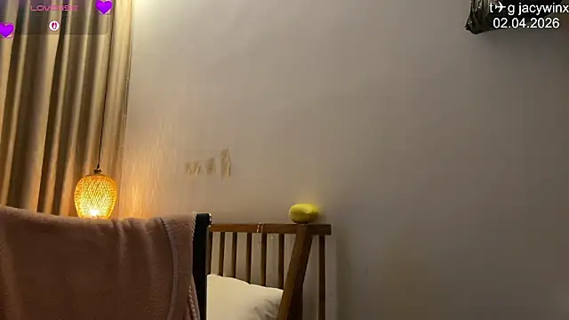 JacyWinslat online show from April 2, 2:58 pm