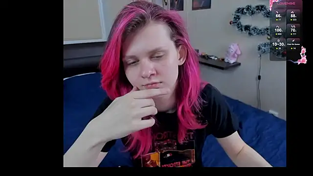 JulieTaylors online show from April 29, 9:42 pm