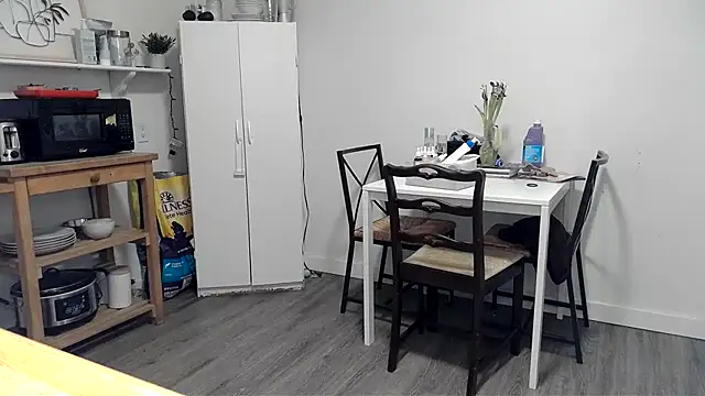 Kittyymaze1 online show from March 9, 11:46 am