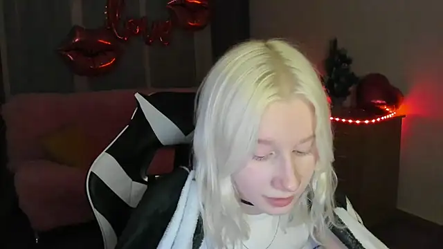 EnigmaSee online show from April 4, 7:13 pm