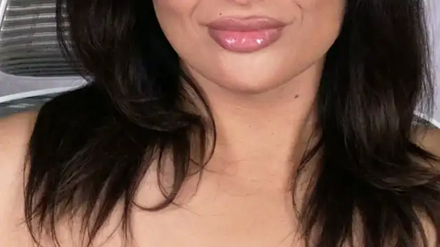 xprettysmilex online show from April 28, 2:27 am