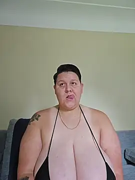 DevilDahm online show from July 28, 4:39 pm