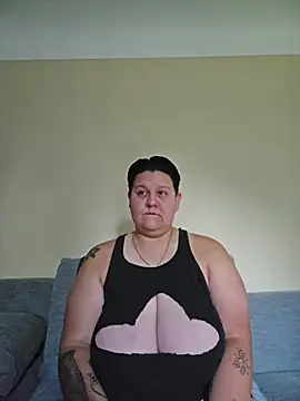 DevilDahm online show from August 4, 11:38 am