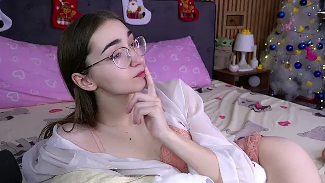 PollyBeev online show from November 24, 7:32 am