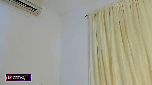 ninaht online show from April 4, 9:24 pm