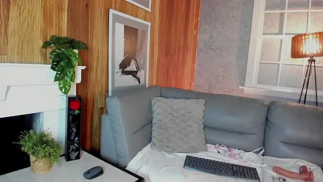 Maiia Cute online show from April 1, 8:59 am