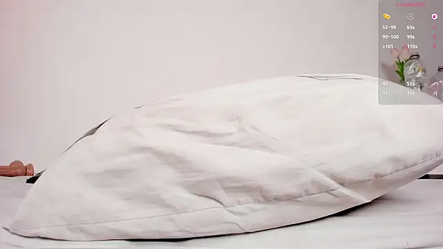 shysweets online show from March 28, 1:54 pm