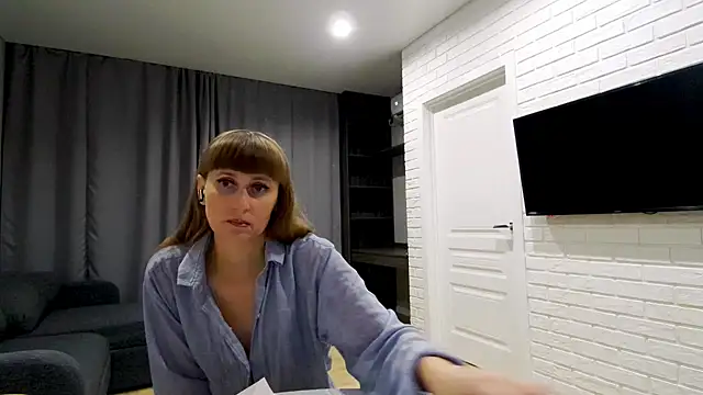 Daniella Lorente online show from June 29, 11:15 pm