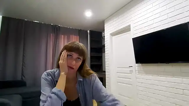 Daniella Lorente online show from July 27, 3:03 am