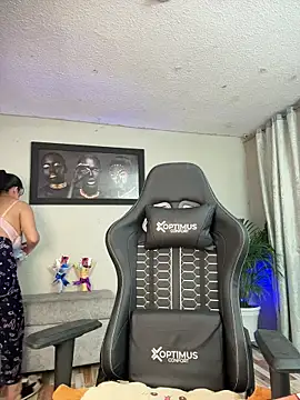 kim zaratte online show from March 7, 2:40 am