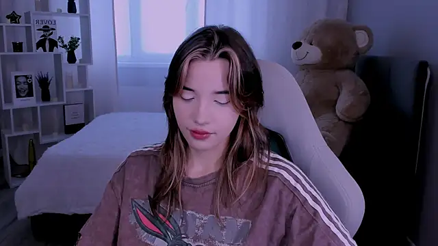 as1an girlfriend online show from June 9, 3:39 am