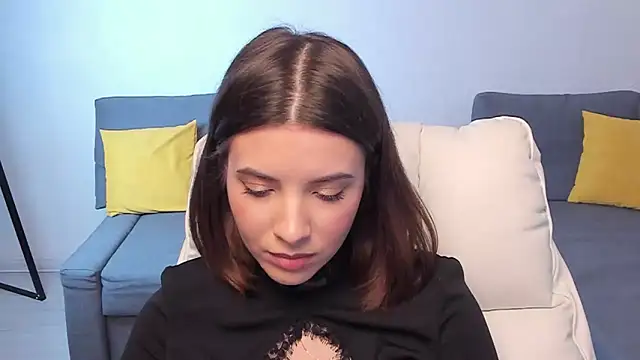 Anita Robby online show from April 5, 1:32 pm