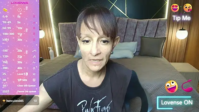 NatashaMason  online show from May 5, 7:50 pm