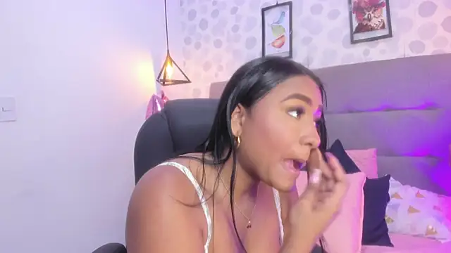 nicole  parker1 online show from March 25, 1:14 pm