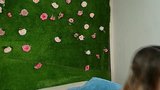 Huge Titties  online show from March 26, 12:29 pm