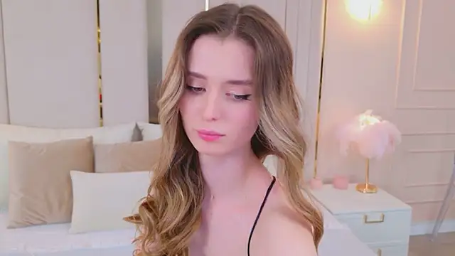 MarybethSnow online show from April 11, 5:16 pm