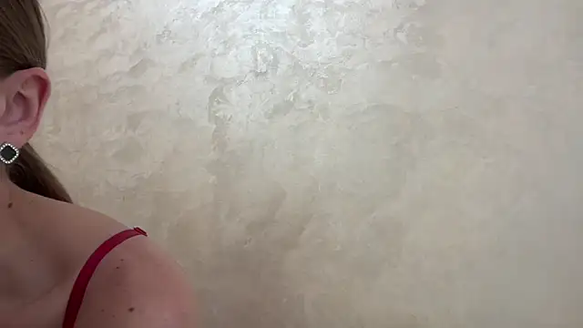 CaitlinaJayne23 online show from April 14, 3:39 am